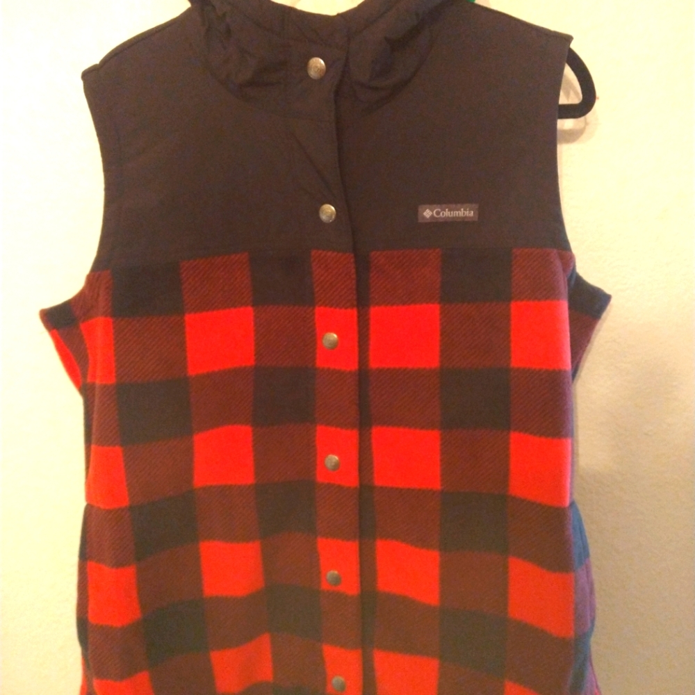 Columbia Red and Black Buffalo Plaid Vest